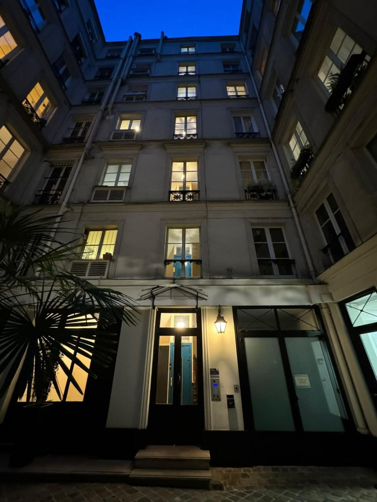 Brand New Properties Near La Madeleine ! Paris Eksteriør bilde